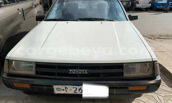 Acheter Occasion Voiture Toyota Corolla Blanc à Addis Ababa, Ethiopie Acheter Occasion Voiture Toyota Corolla Blanc à Addis Ababa, Ethiopie