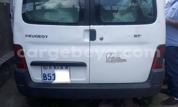 ይግዙ ያገለገለ Peugeot Partner ነጭ መኪና በ አዲስ አበባ በ ኢትዮጵያ ይግዙ ያገለገለ Peugeot Partner ነጭ መኪና በ አዲስ አበባ በ ኢትዮጵያ