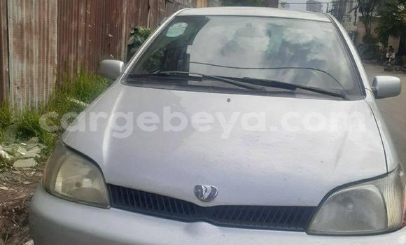 Acheter Occasion Voiture Toyota Platz Gris à Addis Ababa, Ethiopie Acheter Occasion Voiture Toyota Platz Gris à Addis Ababa, Ethiopie
