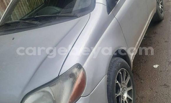Acheter Occasion Voiture Toyota Platz Gris à Addis Ababa, Ethiopie Acheter Occasion Voiture Toyota Platz Gris à Addis Ababa, Ethiopie