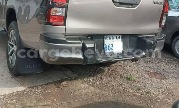 Acheter Occasion Voiture Toyota Hilux Gris à Addis Ababa, Ethiopie Acheter Occasion Voiture Toyota Hilux Gris à Addis Ababa, Ethiopie