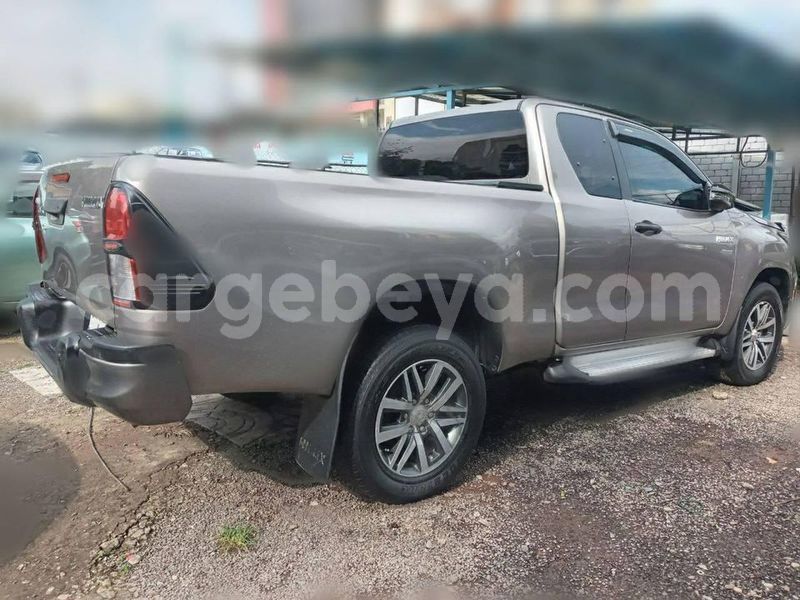 Big with watermark toyota hilux ethiopia addis ababa 8936
