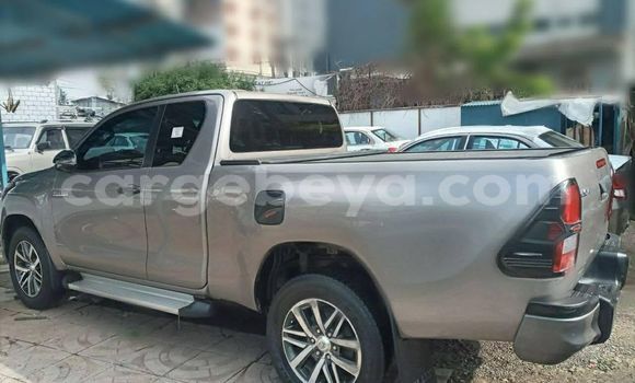 Acheter Occasion Voiture Toyota Hilux Gris à Addis Ababa, Ethiopie Acheter Occasion Voiture Toyota Hilux Gris à Addis Ababa, Ethiopie