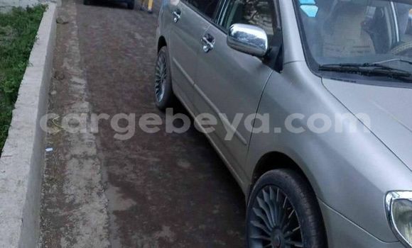 Acheter Occasion Voiture Toyota Corolla Gris à Addis Ababa, Ethiopie Acheter Occasion Voiture Toyota Corolla Gris à Addis Ababa, Ethiopie