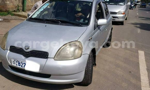 Acheter Occasion Voiture Toyota Vitz Gris à Addis Ababa, Ethiopie Acheter Occasion Voiture Toyota Vitz Gris à Addis Ababa, Ethiopie