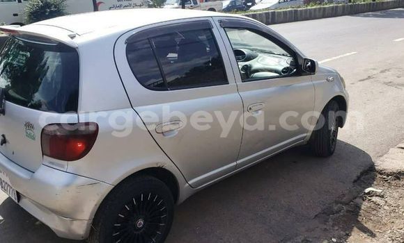 Acheter Occasion Voiture Toyota Vitz Gris à Addis Ababa, Ethiopie Acheter Occasion Voiture Toyota Vitz Gris à Addis Ababa, Ethiopie