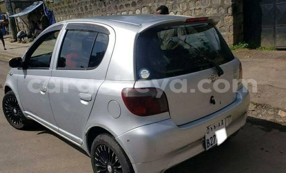 Acheter Occasion Voiture Toyota Vitz Gris à Addis Ababa, Ethiopie Acheter Occasion Voiture Toyota Vitz Gris à Addis Ababa, Ethiopie