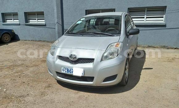 Acheter Occasion Voiture Toyota Yaris Gris à Addis Ababa, Ethiopie Acheter Occasion Voiture Toyota Yaris Gris à Addis Ababa, Ethiopie
