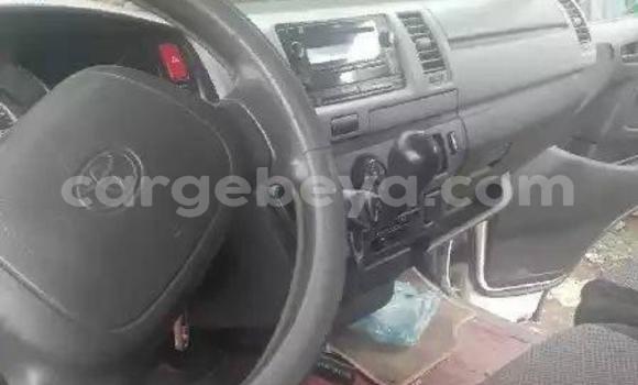 ይግዙ ያገለገለ Toyota Hiace ነጭ መኪና በ አዲስ አበባ በ ኢትዮጵያ ይግዙ ያገለገለ Toyota Hiace ነጭ መኪና በ አዲስ አበባ በ ኢትዮጵያ