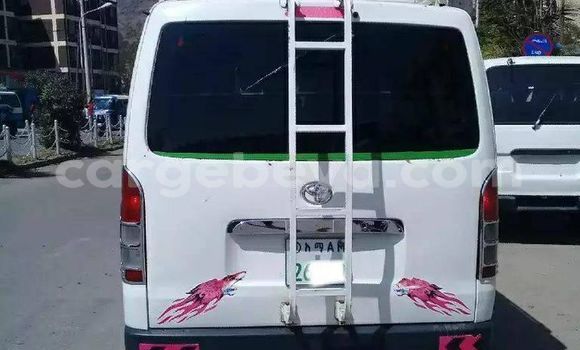 ይግዙ ያገለገለ Toyota Hiace ነጭ መኪና በ አዲስ አበባ በ ኢትዮጵያ ይግዙ ያገለገለ Toyota Hiace ነጭ መኪና በ አዲስ አበባ በ ኢትዮጵያ