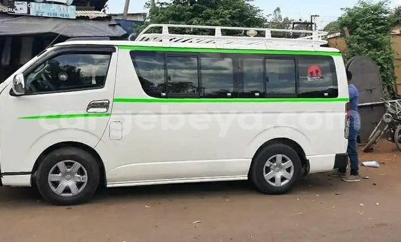 ይግዙ ያገለገለ Toyota Hiace ነጭ መኪና በ አዲስ አበባ በ ኢትዮጵያ ይግዙ ያገለገለ Toyota Hiace ነጭ መኪና በ አዲስ አበባ በ ኢትዮጵያ