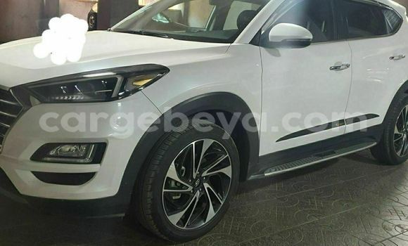 Buy Used Hyundai Tucson White Car in Addis–Ababa in Ethiopia Buy Used Hyundai Tucson White Car in Addis–Ababa in Ethiopia