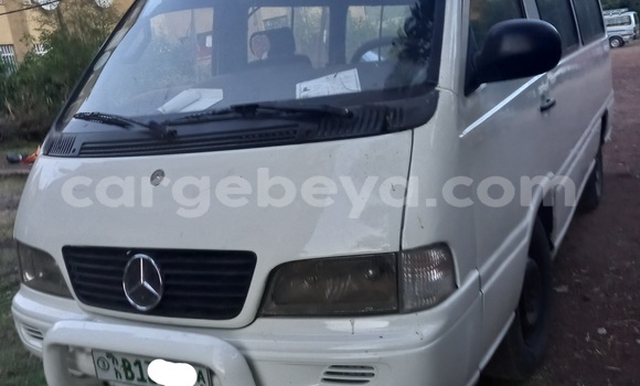 Buy Used Mercedes Viano White Car in Addis–Ababa in Ethiopia