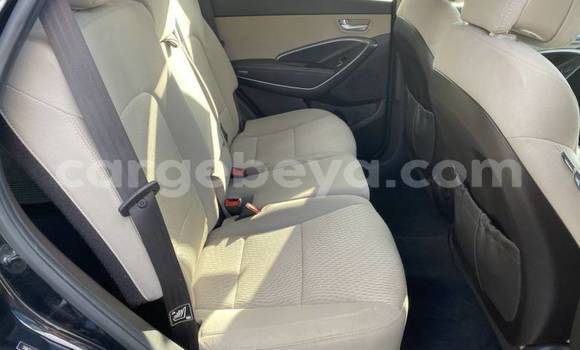 Acheter Import Voiture Hyundai Santa Fe Noir à Addis Ababa, Ethiopie Acheter Import Voiture Hyundai Santa Fe Noir à Addis Ababa, Ethiopie