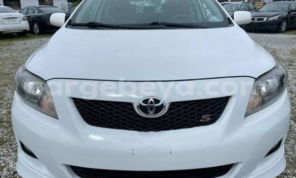 Acheter Import Voiture Toyota Corolla Blanc à Addigrat, Tigray Acheter Import Voiture Toyota Corolla Blanc à Addigrat, Tigray