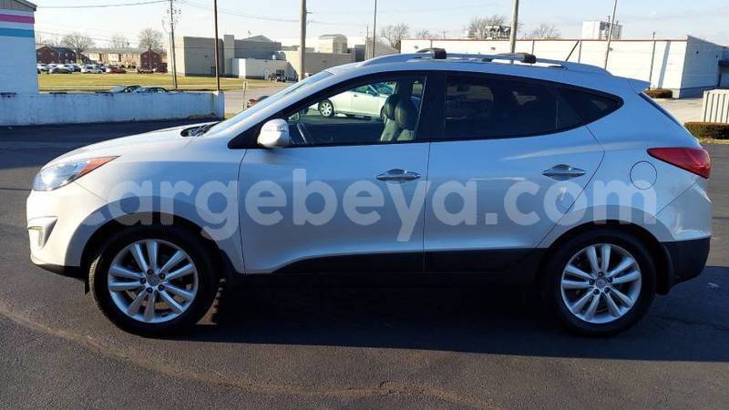 Big with watermark hyundai tucson amhara addis alem 9111