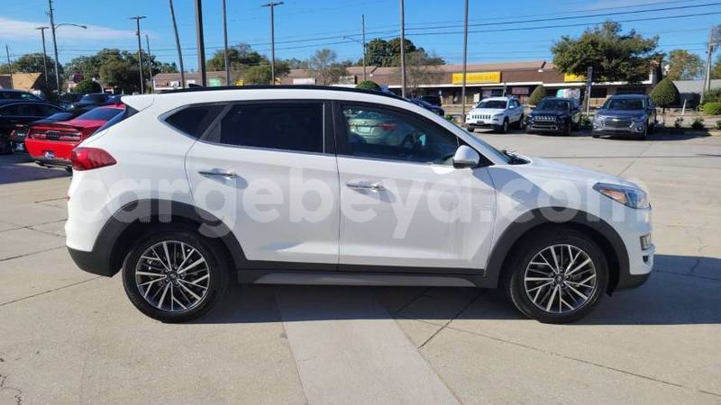 Big with watermark hyundai tucson amhara addis zemen 9113