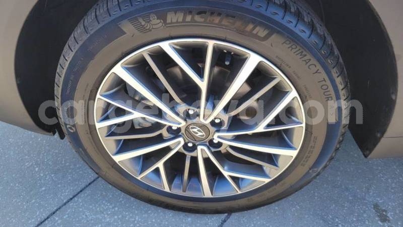 Big with watermark hyundai tucson amhara addis zemen 9113