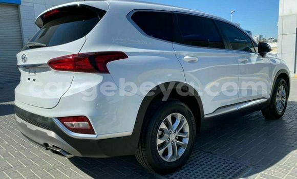 Buy Used Hyundai Santa Fe White Car in Addis–Ababa in Ethiopia Buy Used Hyundai Santa Fe White Car in Addis–Ababa in Ethiopia