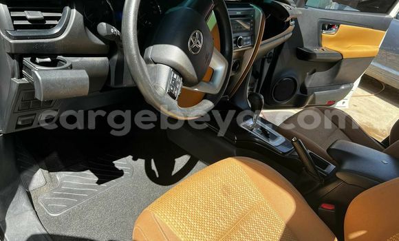 ይግዙ ያገለገለ Toyota Fortuner ነጭ መኪና በ አዲስ አበባ በ ኢትዮጵያ ይግዙ ያገለገለ Toyota Fortuner ነጭ መኪና በ አዲስ አበባ በ ኢትዮጵያ
