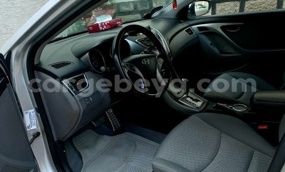 ይግዙ ያገለገለ Hyundai Elantra ብር መኪና በ አዲስ አበባ በ ኢትዮጵያ ይግዙ ያገለገለ Hyundai Elantra ብር መኪና በ አዲስ አበባ በ ኢትዮጵያ