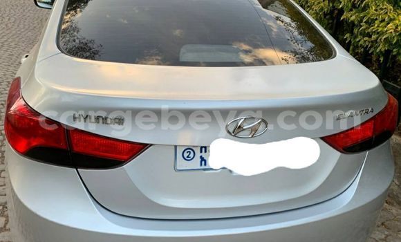 ይግዙ ያገለገለ Hyundai Elantra ብር መኪና በ አዲስ አበባ በ ኢትዮጵያ ይግዙ ያገለገለ Hyundai Elantra ብር መኪና በ አዲስ አበባ በ ኢትዮጵያ
