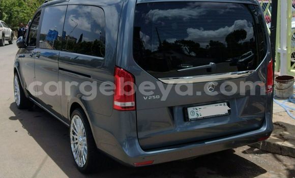 Buy Used Mercedes-Benz 250 Beige Car in Addis–Ababa in Ethiopia Buy Used Mercedes-Benz 250 Beige Car in Addis–Ababa in Ethiopia