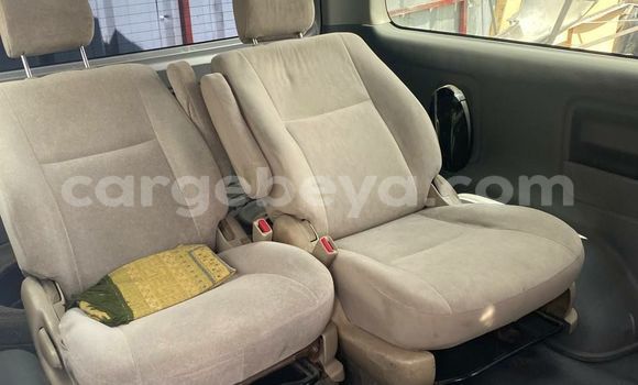 ይግዙ ያገለገለ Toyota Hiace ብር መኪና በ አዲስ አበባ በ ኢትዮጵያ ይግዙ ያገለገለ Toyota Hiace ብር መኪና በ አዲስ አበባ በ ኢትዮጵያ