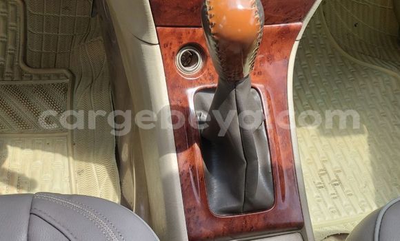 ይግዙ ያገለገለ Toyota Corolla ብር መኪና በ አዲስ አበባ በ ኢትዮጵያ ይግዙ ያገለገለ Toyota Corolla ብር መኪና በ አዲስ አበባ በ ኢትዮጵያ