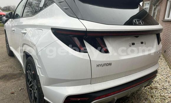 Buy New Hyundai Tucson White Car in Addis–Ababa in Ethiopia Buy New Hyundai Tucson White Car in Addis–Ababa in Ethiopia