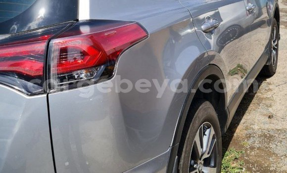 Buy Used Toyota RAV4 Silver Car in Addis–Ababa in Ethiopia Buy Used Toyota RAV4 Silver Car in Addis–Ababa in Ethiopia