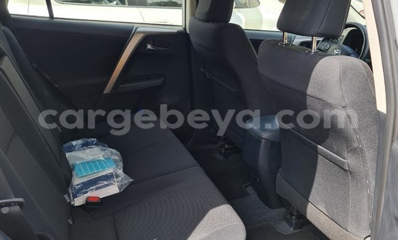 Buy Used Toyota RAV4 Silver Car in Addis–Ababa in Ethiopia Buy Used Toyota RAV4 Silver Car in Addis–Ababa in Ethiopia