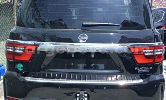 Haaraa Nissan AD Black Makiinaa iti Addis–Ababa keessatti Ethiopia keessatti Haaraa Nissan AD Black Makiinaa iti Addis–Ababa keessatti Ethiopia keessatti