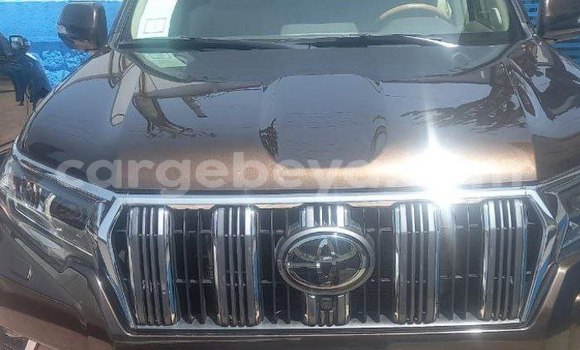 Haaraa Toyota Land Cruiser Prado Brown Makiinaa iti Addis–Ababa keessatti Ethiopia keessatti Haaraa Toyota Land Cruiser Prado Brown Makiinaa iti Addis–Ababa keessatti Ethiopia keessatti