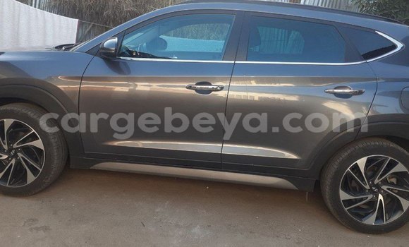 Oofamaa Hyundai Tucson Other Makiinaa iti Addis–Ababa keessatti Ethiopia keessatti Oofamaa Hyundai Tucson Other Makiinaa iti Addis–Ababa keessatti Ethiopia keessatti
