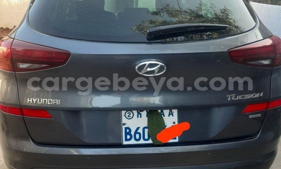 Oofamaa Hyundai Tucson Other Makiinaa iti Addis–Ababa keessatti Ethiopia keessatti Oofamaa Hyundai Tucson Other Makiinaa iti Addis–Ababa keessatti Ethiopia keessatti