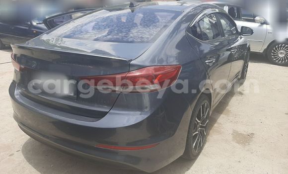 ይግዙ ያገለገለ Hyundai Avante Beige መኪና በ አዲስ አበባ በ ኢትዮጵያ ይግዙ ያገለገለ Hyundai Avante Beige መኪና በ አዲስ አበባ በ ኢትዮጵያ