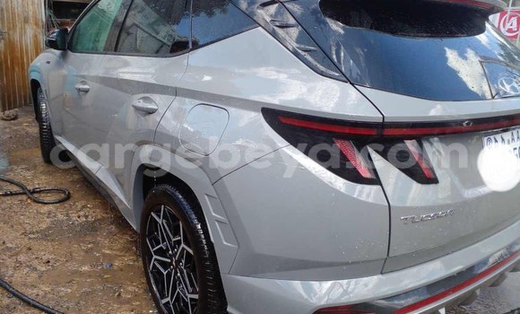 Buy Used Hyundai Tucson Beige Car in Addis–Ababa in Ethiopia Buy Used Hyundai Tucson Beige Car in Addis–Ababa in Ethiopia