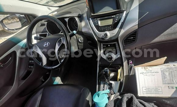 ይግዙ ያገለገለ Hyundai Avante ብር መኪና በ አዲስ አበባ በ ኢትዮጵያ ይግዙ ያገለገለ Hyundai Avante ብር መኪና በ አዲስ አበባ በ ኢትዮጵያ