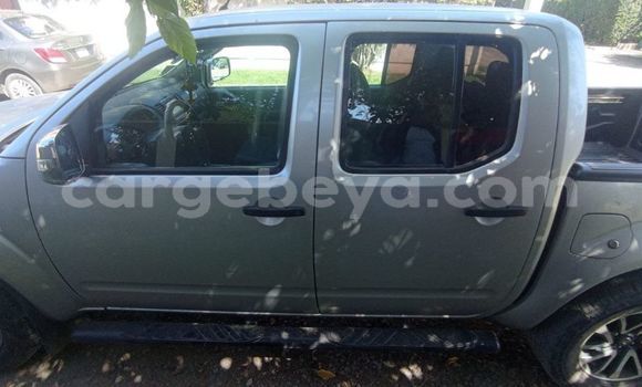 ይግዙ ያገለገለ Nissan Navara ብር መኪና በ አዲስ አበባ በ ኢትዮጵያ ይግዙ ያገለገለ Nissan Navara ብር መኪና በ አዲስ አበባ በ ኢትዮጵያ