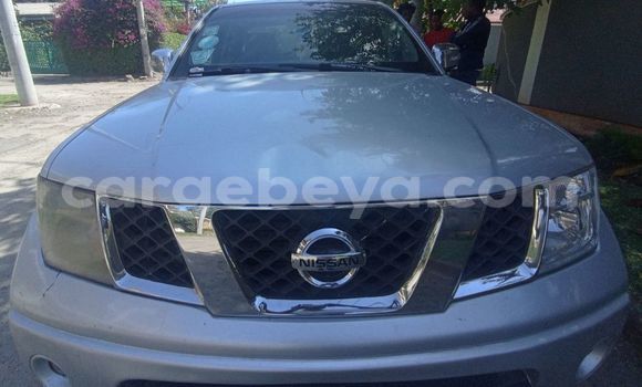 ይግዙ ያገለገለ Nissan Navara ብር መኪና በ አዲስ አበባ በ ኢትዮጵያ ይግዙ ያገለገለ Nissan Navara ብር መኪና በ አዲስ አበባ በ ኢትዮጵያ