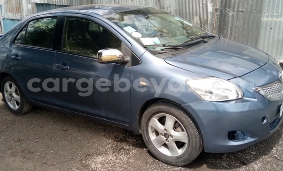 ይግዙ ያገለገለ Toyota Yaris ሰማያዊ መኪና በ አዲስ አበባ በ ኢትዮጵያ ይግዙ ያገለገለ Toyota Yaris ሰማያዊ መኪና በ አዲስ አበባ በ ኢትዮጵያ