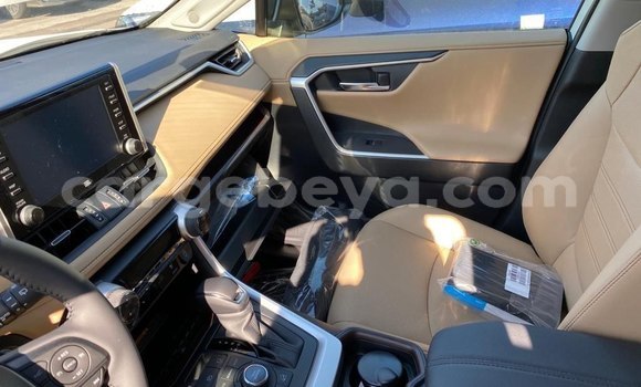 Acheter Neuf Voiture Toyota RAV4 Blanc à Addis Ababa, Ethiopie Acheter Neuf Voiture Toyota RAV4 Blanc à Addis Ababa, Ethiopie