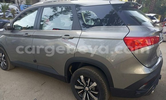 Oofamaa Chevrolet Captiva Other Makiinaa iti Addis–Ababa keessatti Ethiopia keessatti Oofamaa Chevrolet Captiva Other Makiinaa iti Addis–Ababa keessatti Ethiopia keessatti