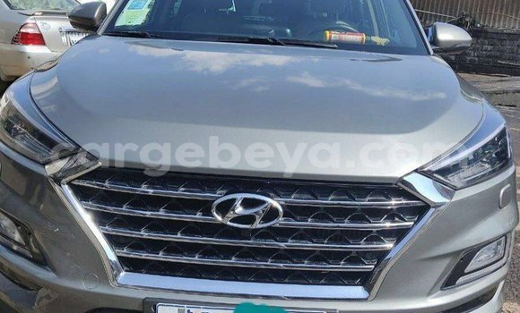 ይግዙ ያገለገለ Hyundai Tucson ሌላ መኪና በ አዲስ አበባ በ ኢትዮጵያ ይግዙ ያገለገለ Hyundai Tucson ሌላ መኪና በ አዲስ አበባ በ ኢትዮጵያ