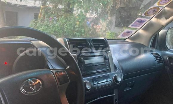 ይግዙ ያገለገለ Toyota Land Cruiser Prado ጥቁር መኪና በ አዲስ አበባ በ ኢትዮጵያ ይግዙ ያገለገለ Toyota Land Cruiser Prado ጥቁር መኪና በ አዲስ አበባ በ ኢትዮጵያ