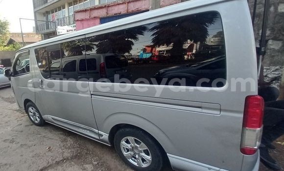 Buy Used Toyota Hiace Silver Car in Addis–Ababa in Ethiopia Buy Used Toyota Hiace Silver Car in Addis–Ababa in Ethiopia