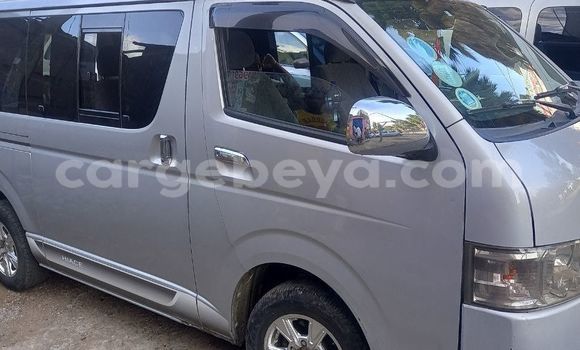 Buy Used Toyota Hiace Silver Car in Addis–Ababa in Ethiopia Buy Used Toyota Hiace Silver Car in Addis–Ababa in Ethiopia