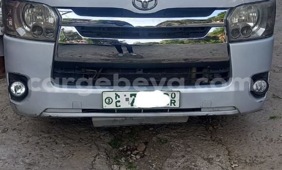 Buy Used Toyota Hiace Silver Car in Addis–Ababa in Ethiopia Buy Used Toyota Hiace Silver Car in Addis–Ababa in Ethiopia
