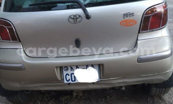 Oofamaa Toyota Vitz Silver Makiinaa iti Addis–Ababa keessatti Ethiopia keessatti Oofamaa Toyota Vitz Silver Makiinaa iti Addis–Ababa keessatti Ethiopia keessatti